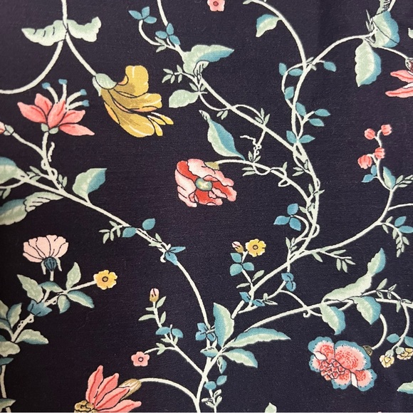 LOFT Navy Floral Pattern Pants 2 Riviera Print Floral Vines Julie Trousers Ankle - Picture 5 of 10